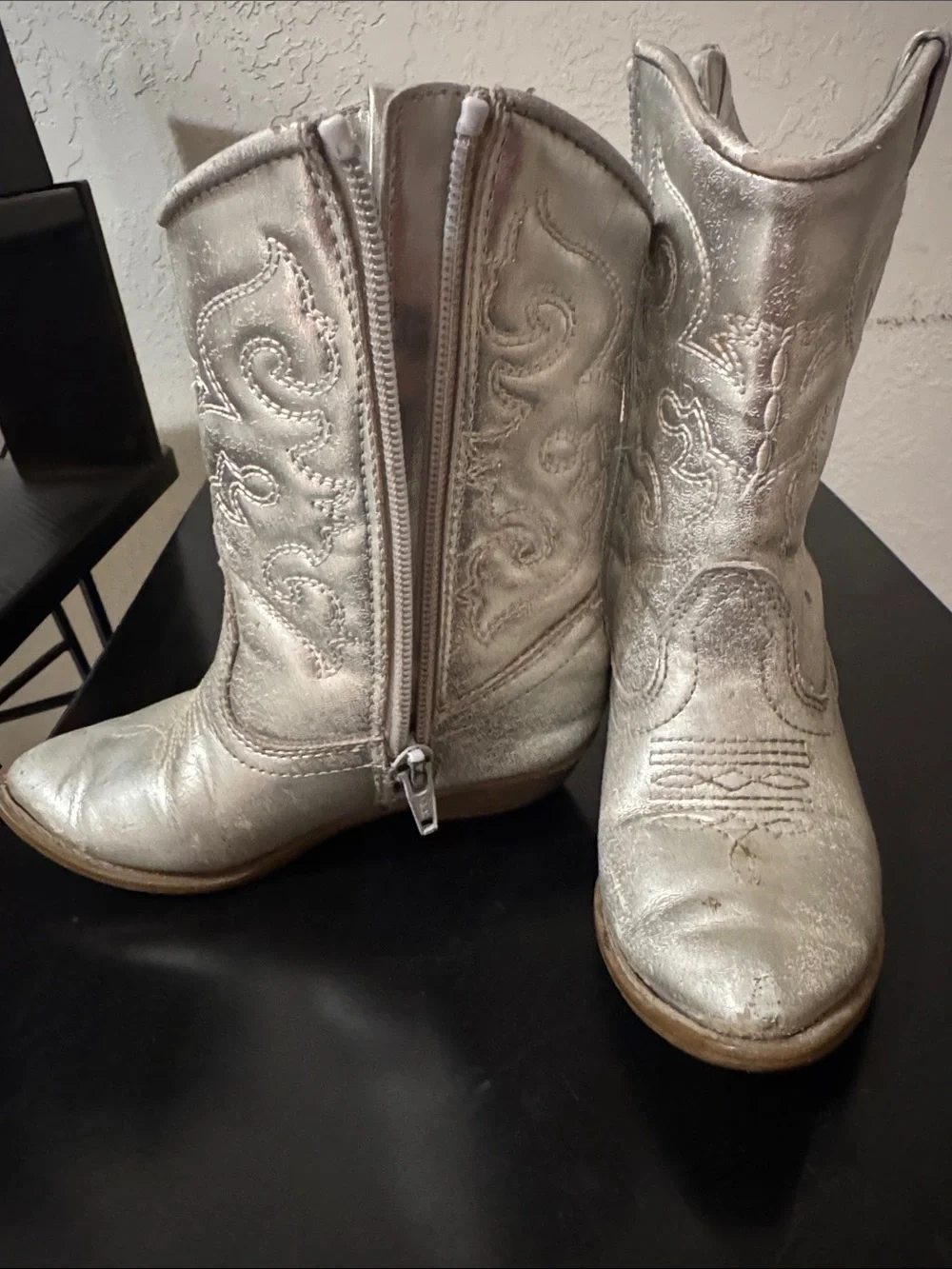 Girl’s Silver metallic Western Cowgirl Boots